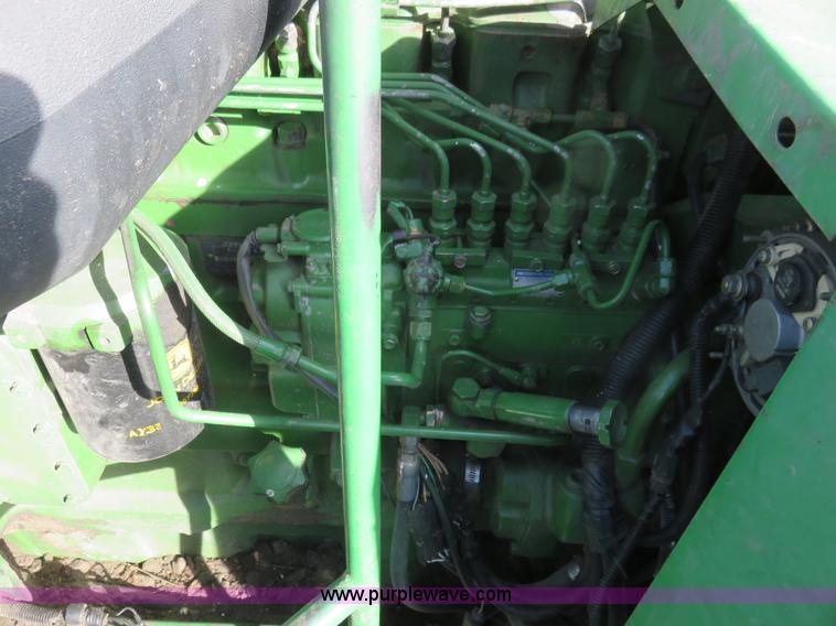 image for item K7184 1993 John Deere 9500 RWA combine
