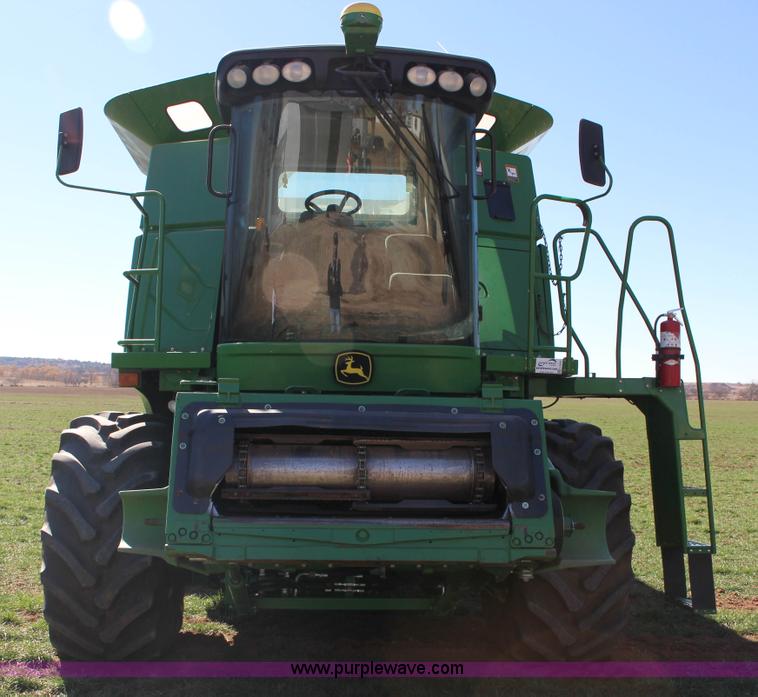 image for item L6597 2009 John Deere 9770 STS combine