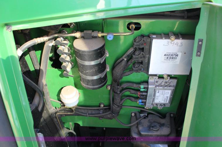 image for item L6597 2009 John Deere 9770 STS combine