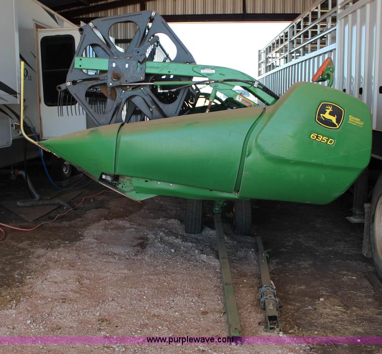 image for item L6598 2010 John Deere 635D Hydrafloat draper head