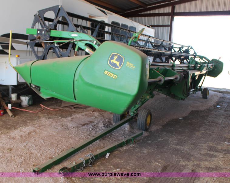image for item L6598 2010 John Deere 635D Hydrafloat draper head