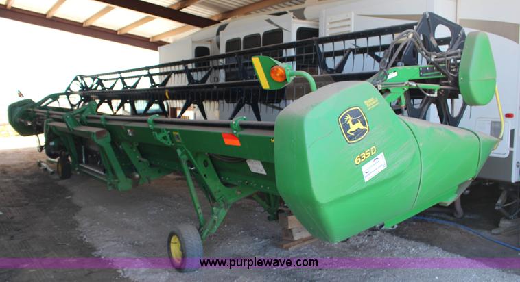 image for item L6598 2010 John Deere 635D Hydrafloat draper head