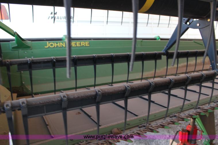 image for item L6598 2010 John Deere 635D Hydrafloat draper head