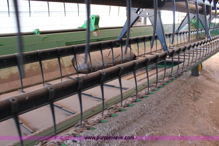 image for item L6598 2010 John Deere 635D Hydrafloat draper head