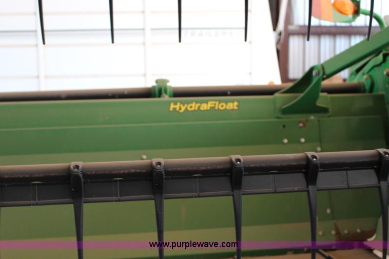 image for item L6598 2010 John Deere 635D Hydrafloat draper head