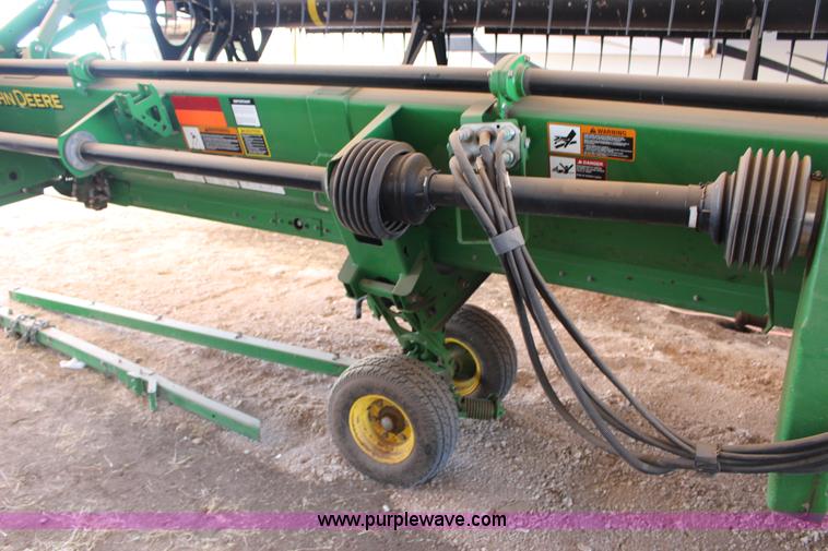 image for item L6598 2010 John Deere 635D Hydrafloat draper head