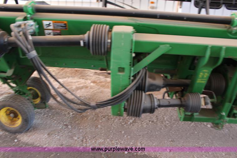 image for item L6598 2010 John Deere 635D Hydrafloat draper head