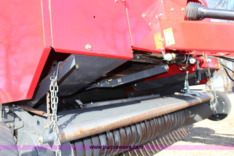 image for item L6602 2011 Massey Ferguson Hesston 2846A round baler