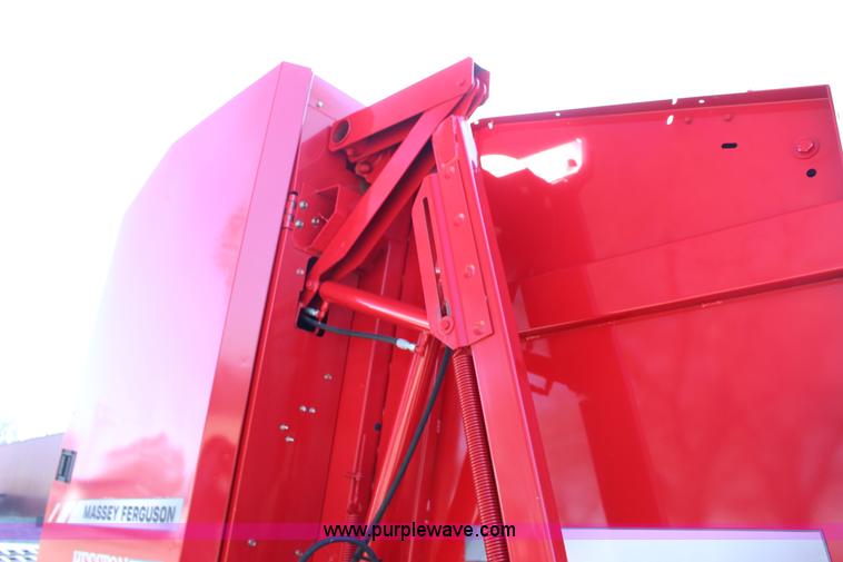 image for item L6602 2011 Massey Ferguson Hesston 2846A round baler