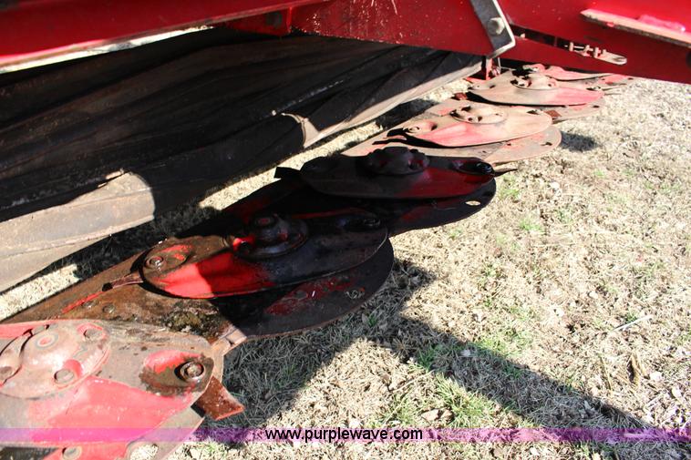 image for item L6607 2010 Massey Ferguson Hesston 1372 12' rotary discbine mower
