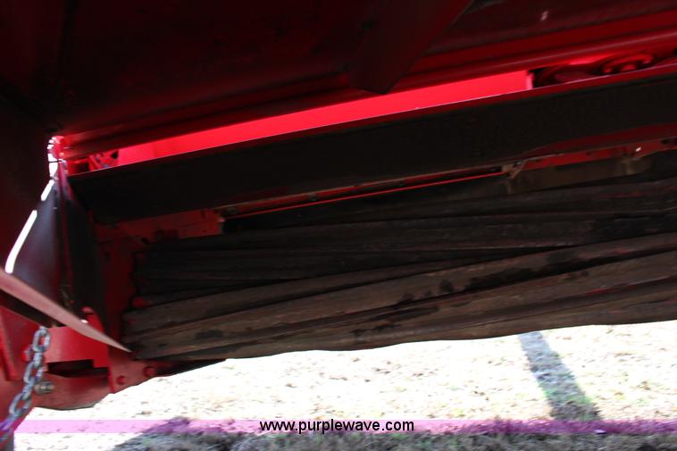 image for item L6607 2010 Massey Ferguson Hesston 1372 12' rotary discbine mower