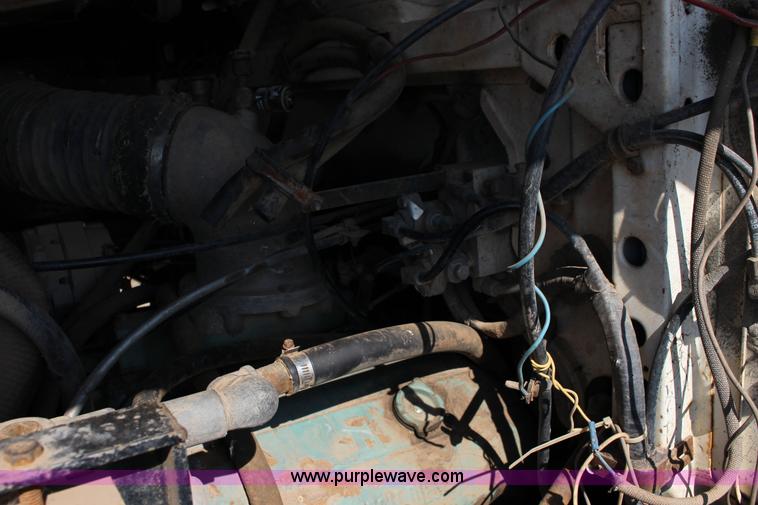 image for item L6613 1978 GMC 7500 Big Wheels applicator