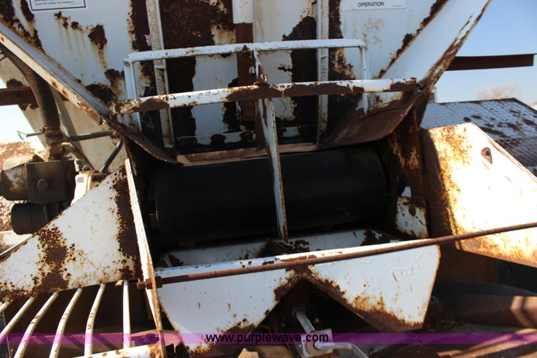 image for item L6613 1978 GMC 7500 Big Wheels applicator