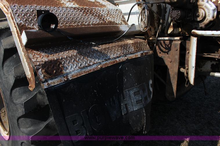 image for item L6613 1978 GMC 7500 Big Wheels applicator