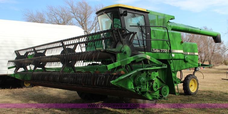 image for item L6620 1980 John Deere 7720 Turbo combine