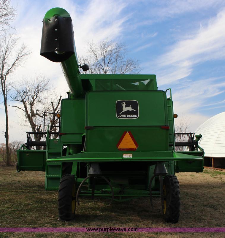 image for item L6620 1980 John Deere 7720 Turbo combine