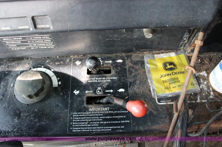 image for item L6620 1980 John Deere 7720 Turbo combine