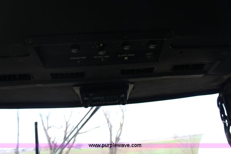 image for item L6620 1980 John Deere 7720 Turbo combine