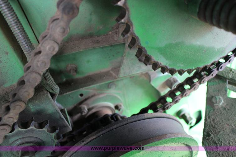 image for item L6620 1980 John Deere 7720 Turbo combine