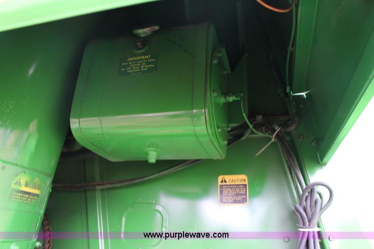 image for item L6620 1980 John Deere 7720 Turbo combine