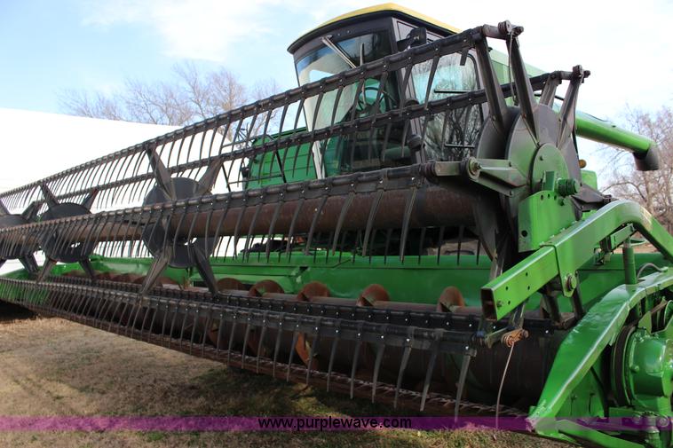 image for item L6620 1980 John Deere 7720 Turbo combine