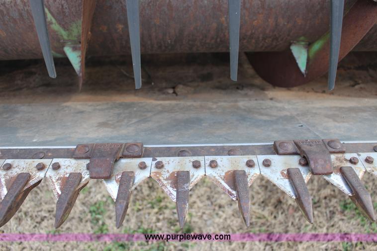 image for item L6620 1980 John Deere 7720 Turbo combine