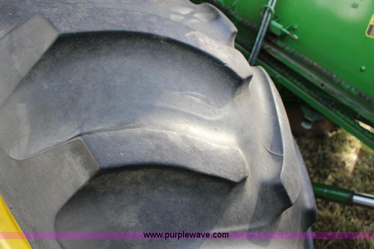 image for item L6620 1980 John Deere 7720 Turbo combine