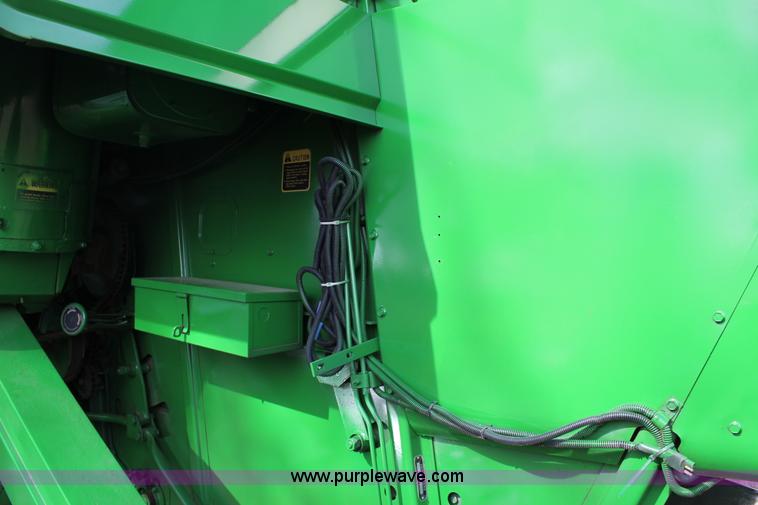 image for item L6620 1980 John Deere 7720 Turbo combine