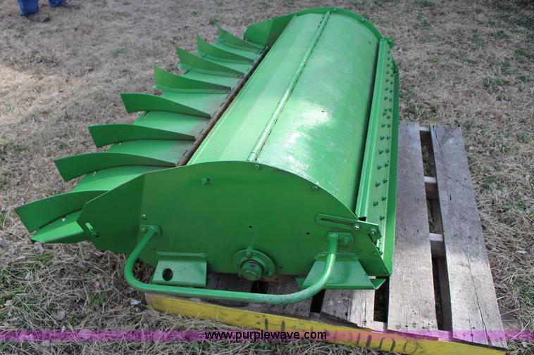 image for item L6620 1980 John Deere 7720 Turbo combine