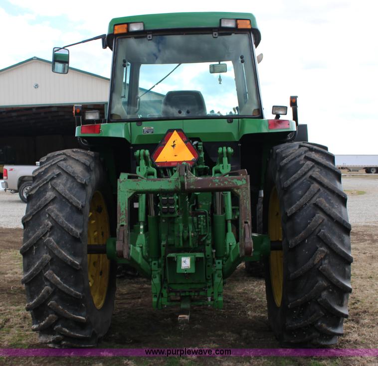 image for item L6635 2001 John Deere 7710 MFWD tractor
