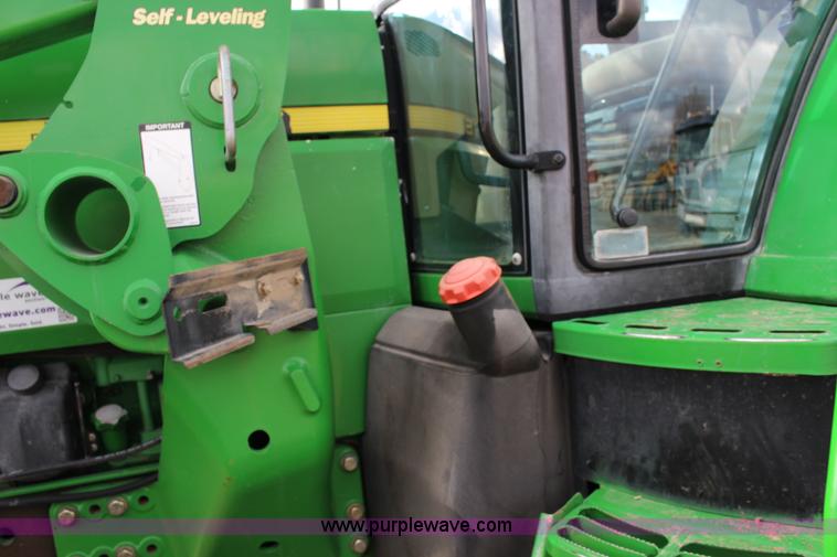 image for item L6635 2001 John Deere 7710 MFWD tractor