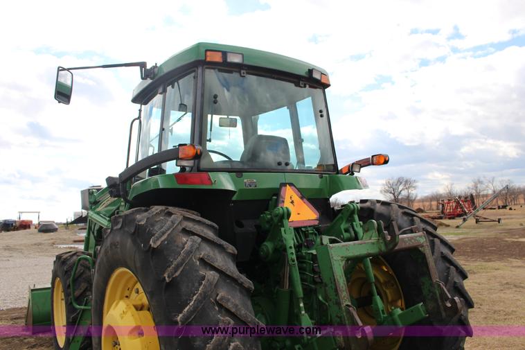 image for item L6635 2001 John Deere 7710 MFWD tractor