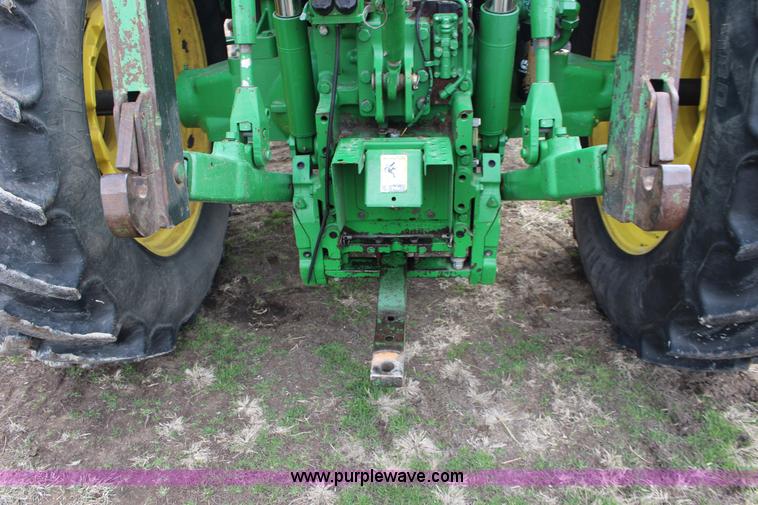 image for item L6635 2001 John Deere 7710 MFWD tractor