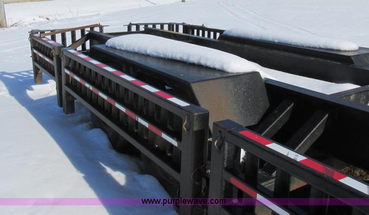 image for item Z9619 2006 Behnke Enterprises ag equipment trailer