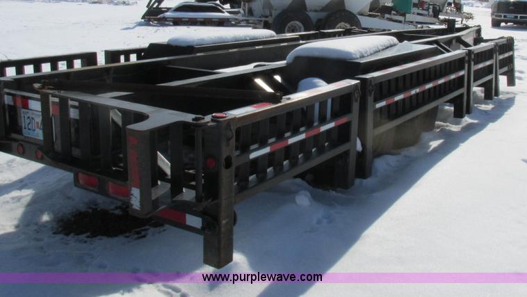 image for item Z9619 2006 Behnke Enterprises ag equipment trailer