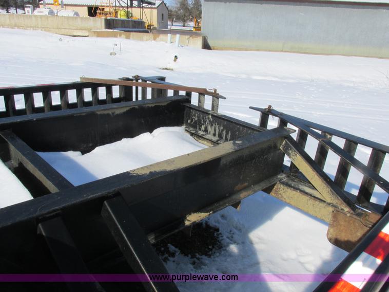 image for item Z9619 2006 Behnke Enterprises ag equipment trailer