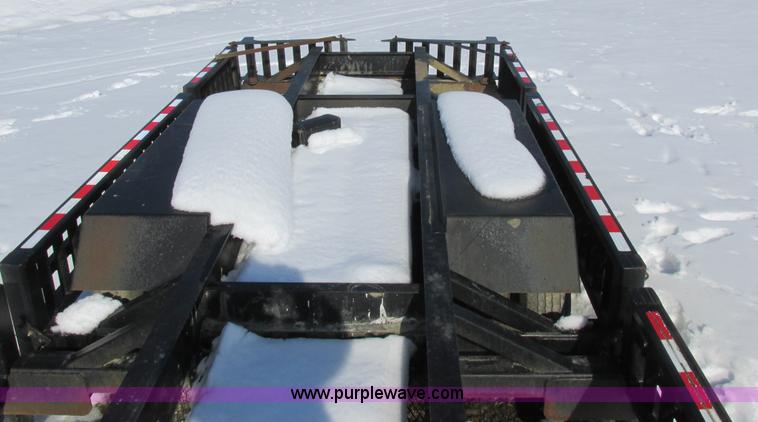 image for item Z9619 2006 Behnke Enterprises ag equipment trailer