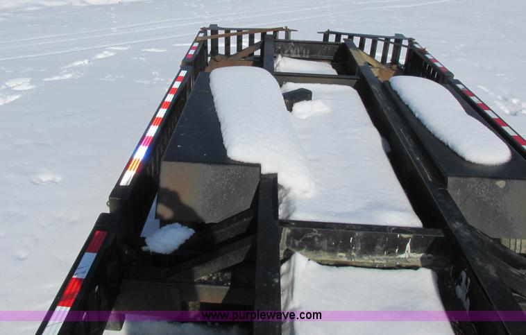 image for item Z9619 2006 Behnke Enterprises ag equipment trailer