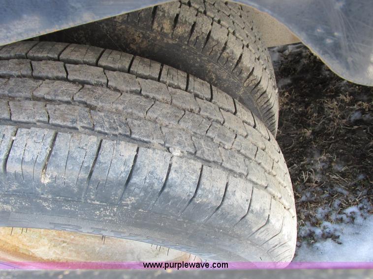 image for item Z9619 2006 Behnke Enterprises ag equipment trailer