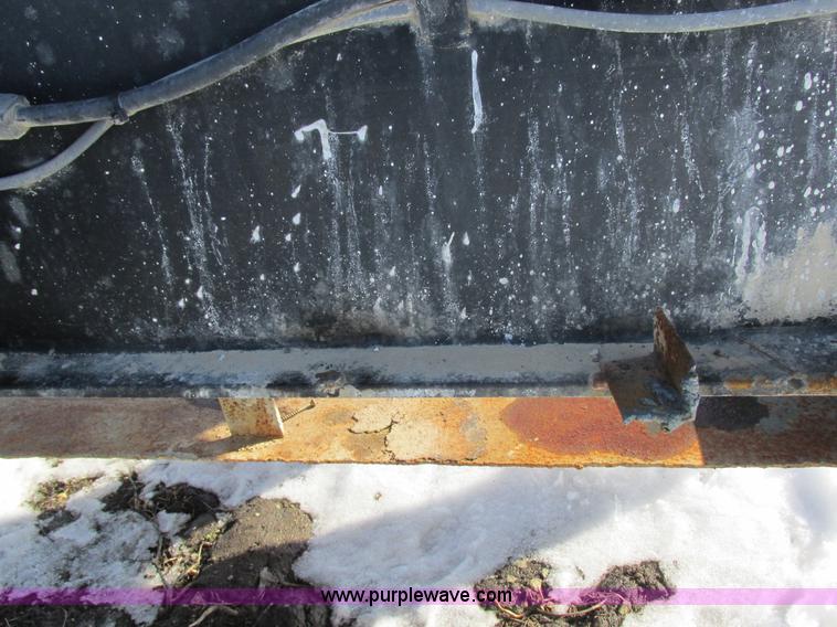 image for item Z9619 2006 Behnke Enterprises ag equipment trailer