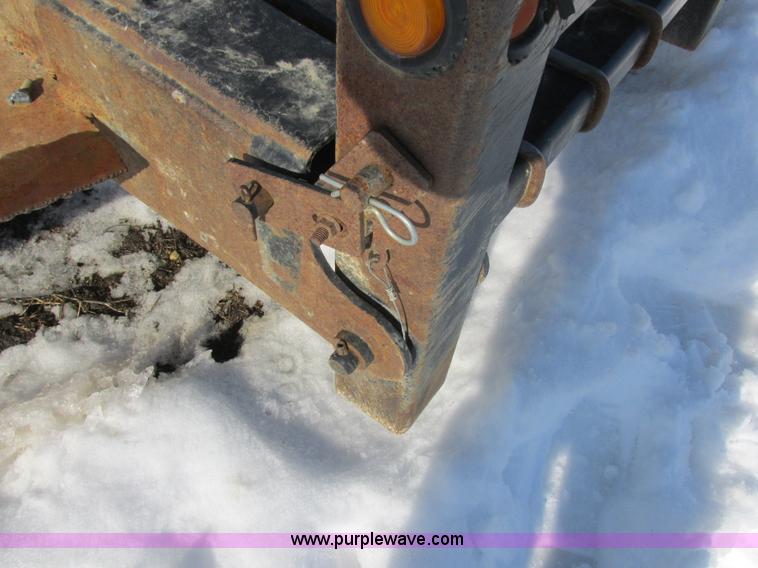 image for item Z9619 2006 Behnke Enterprises ag equipment trailer