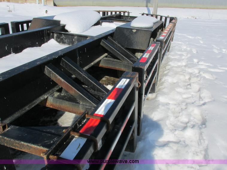 image for item Z9619 2006 Behnke Enterprises ag equipment trailer