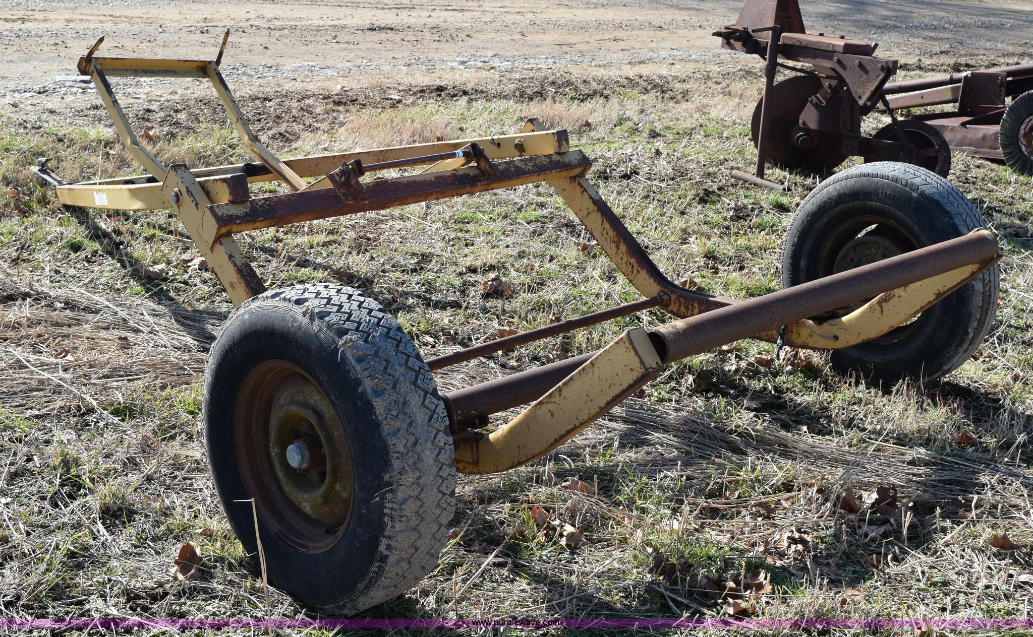 Tumble bug round bale carrier in Riddleton, TN Item BA9959 sold