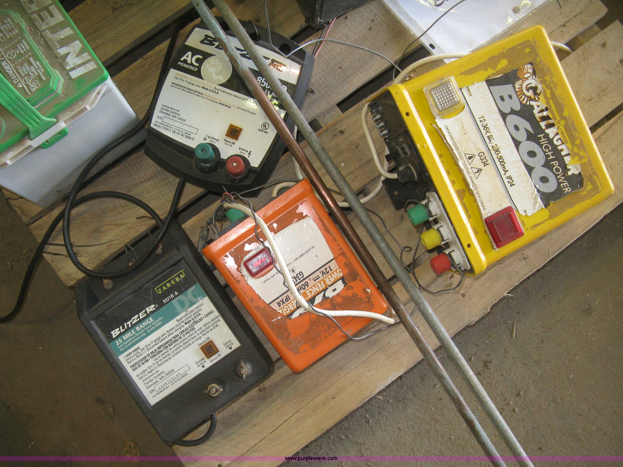 Assorted electric fence chargers and supplies in Lyons, KS Item