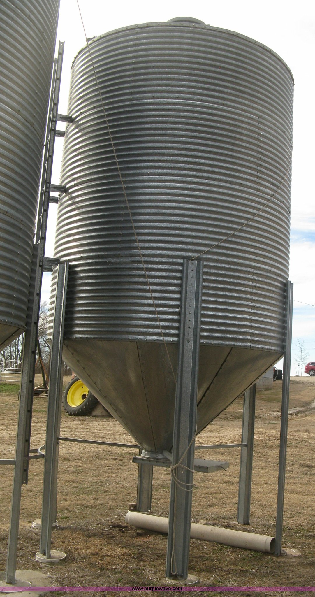 Galvanized cone bottom bin in Lyons, KS Item K2832 sold Purple Wave