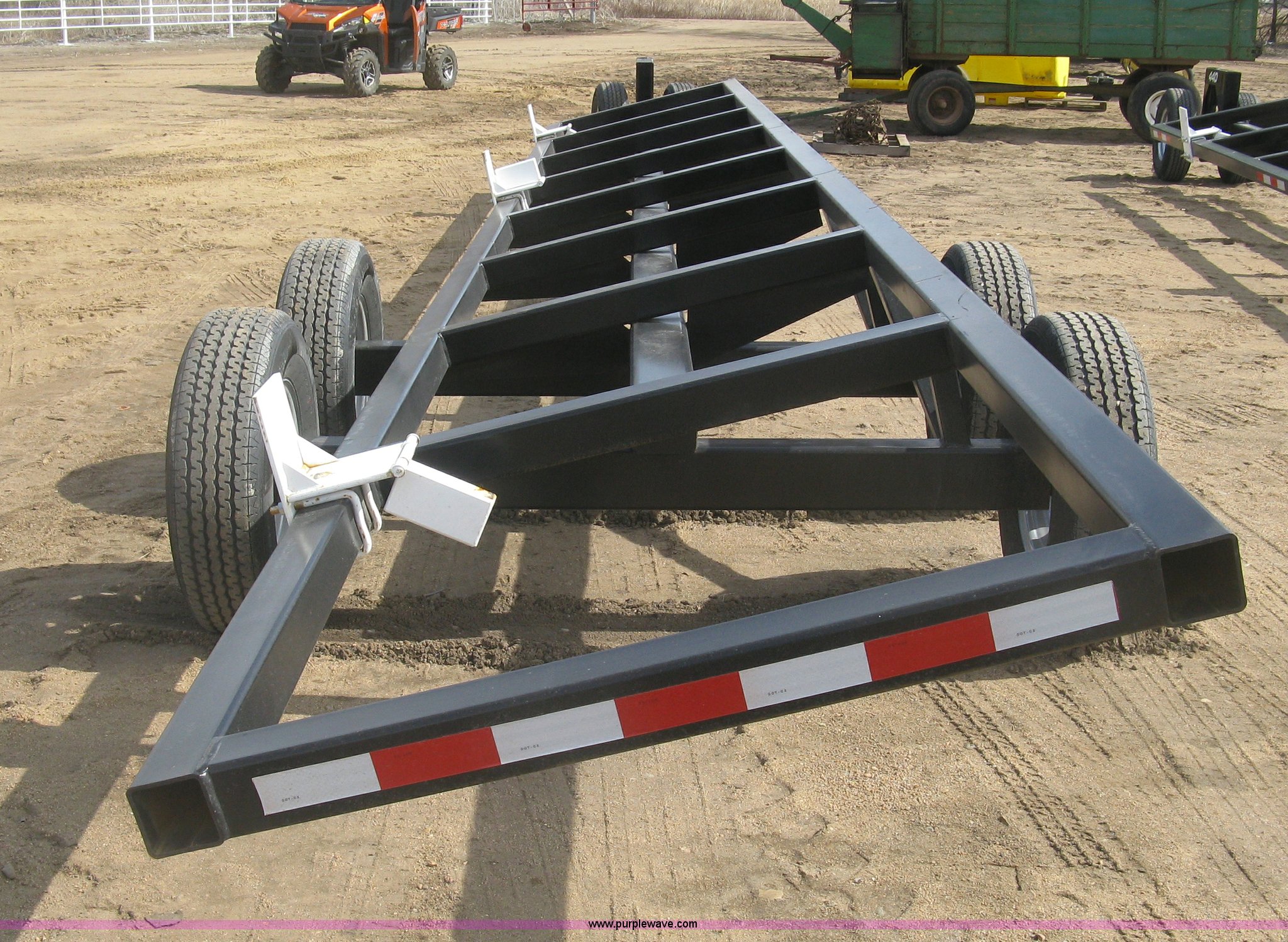 Header trailer in Kinsley, KS | Item K2906 sold | Purple Wave