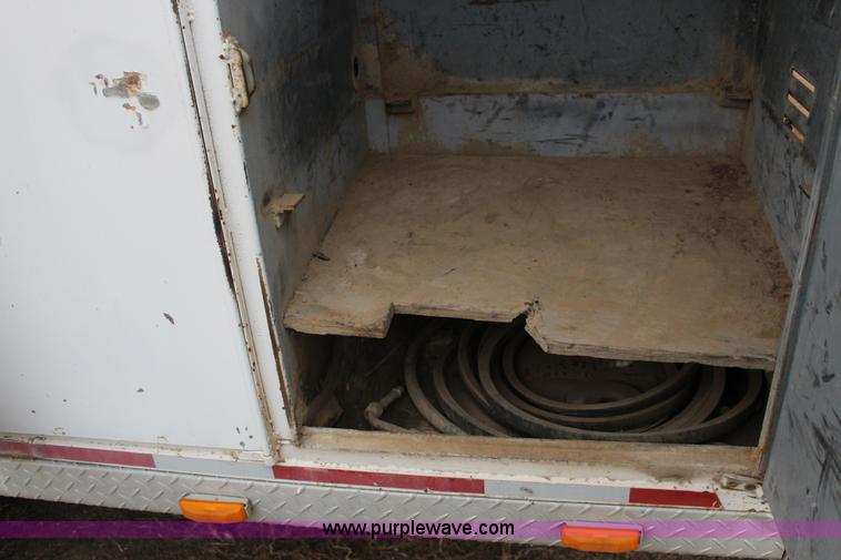 image for item F3457 2000 Peterbilt 378 service truck