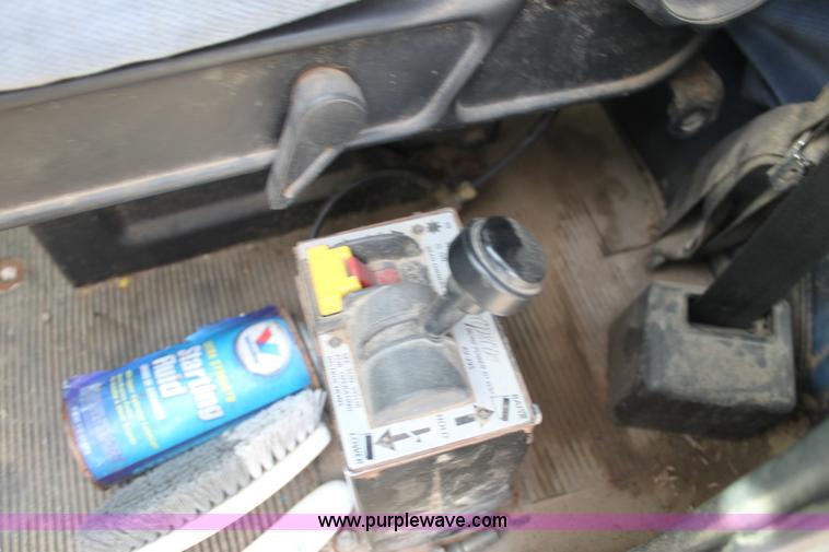 image for item F3458 1995 Peterbilt 379 semi truck