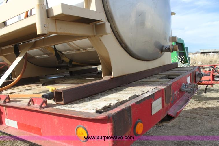 image for item F3459 1989 Nurse tank trailer