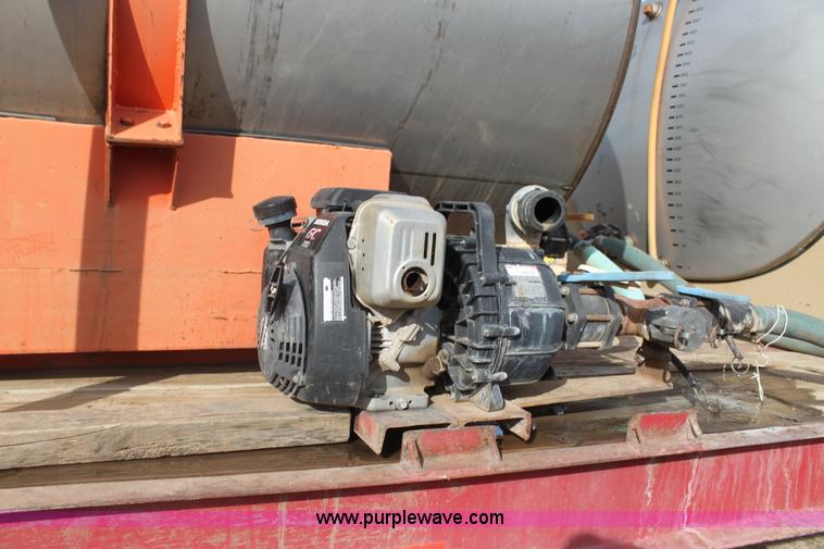 image for item F3459 1989 Nurse tank trailer